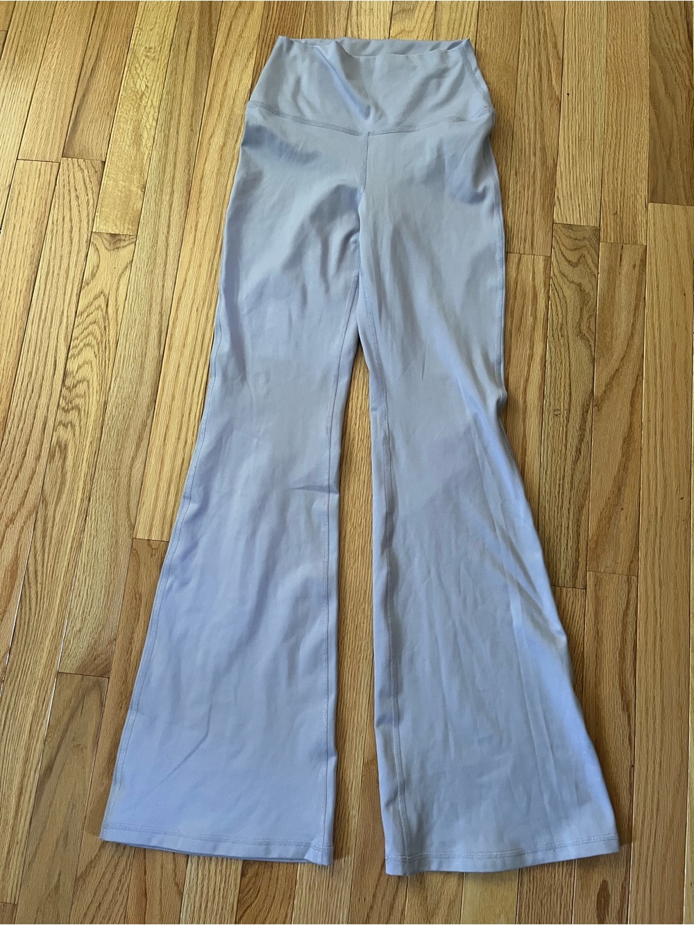 Gilly Hicks Lavender Flare Wide Leg Leggings Small Pilates Soft Girl Clean Girl
